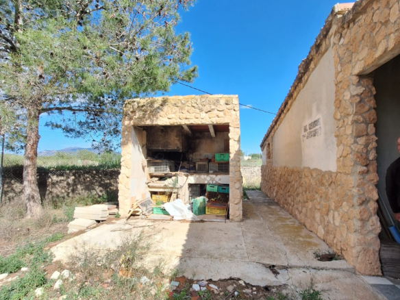 Land In Pinoso, Spain (94 M²)