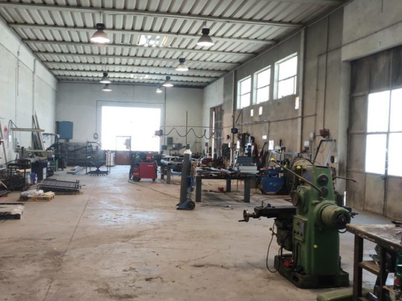 Freehold Industrial Workshop With Large Yard For Sale In Central Italy