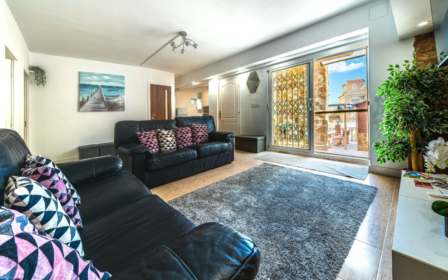 7-bedroom Villa In Monforte Del Cid, Spain (222 M²)