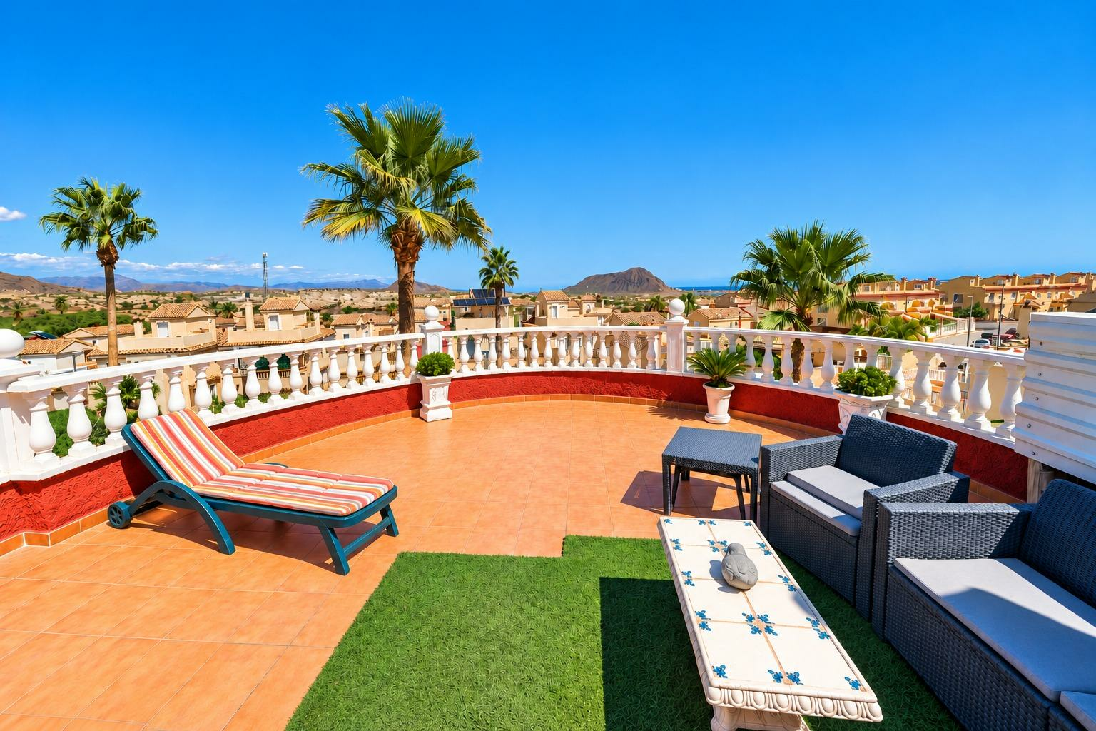 7-bedroom Villa In Monforte Del Cid, Spain (222 M²)