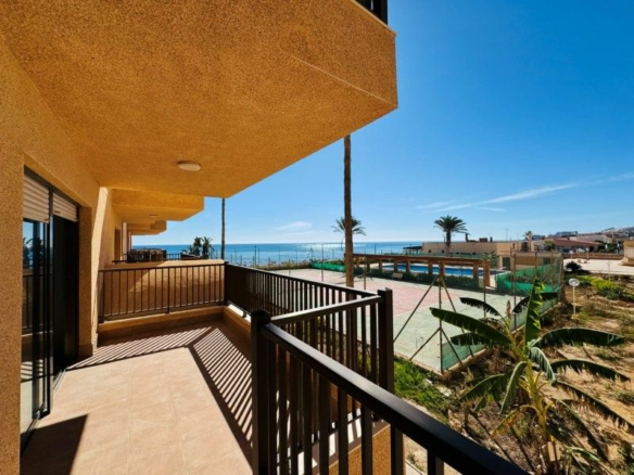 3-bedroom Apartment In Torrevieja, Spain (119 M²)