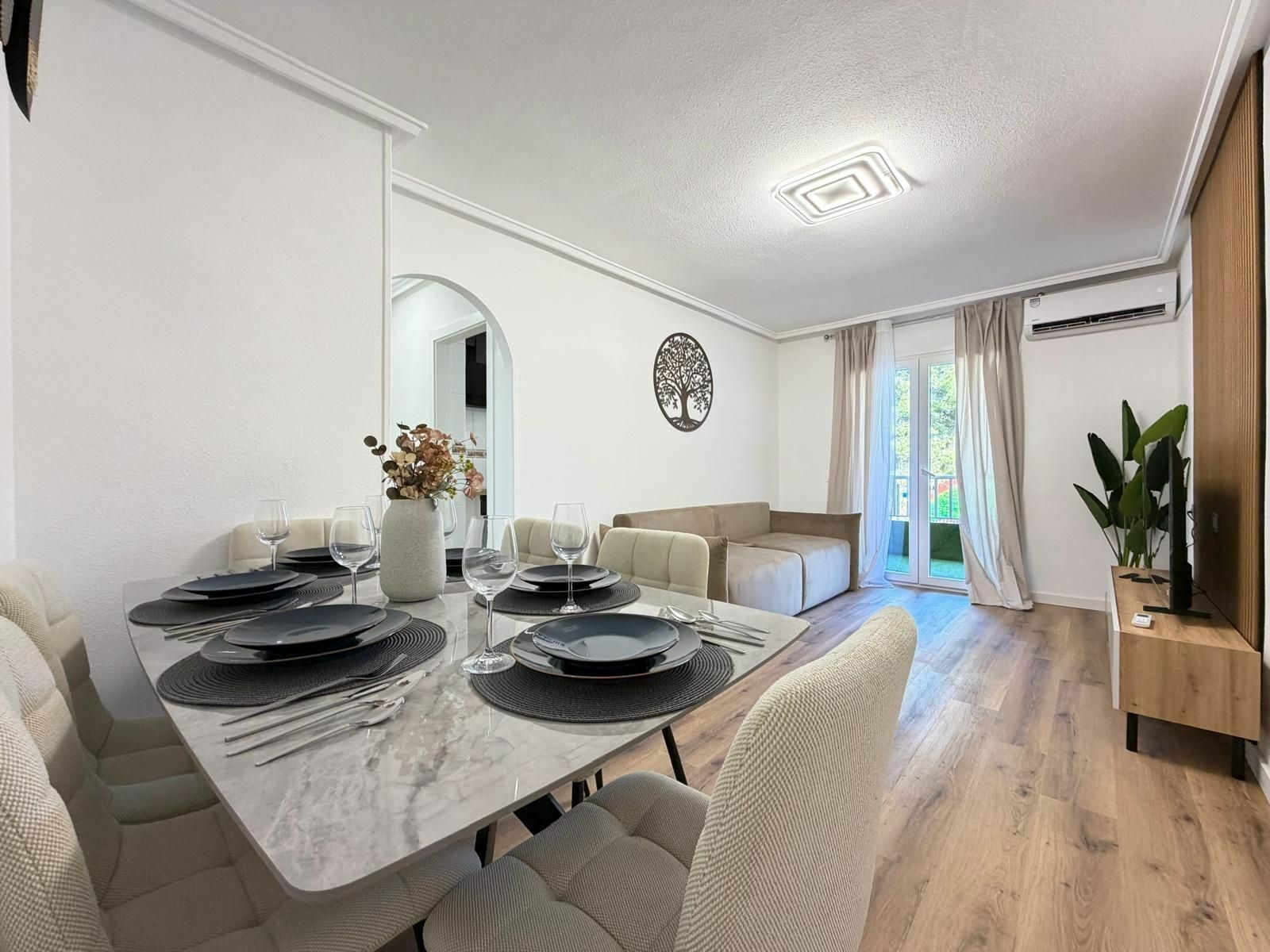 3-bedroom Apartment In Torrevieja, Spain (98 M²)
