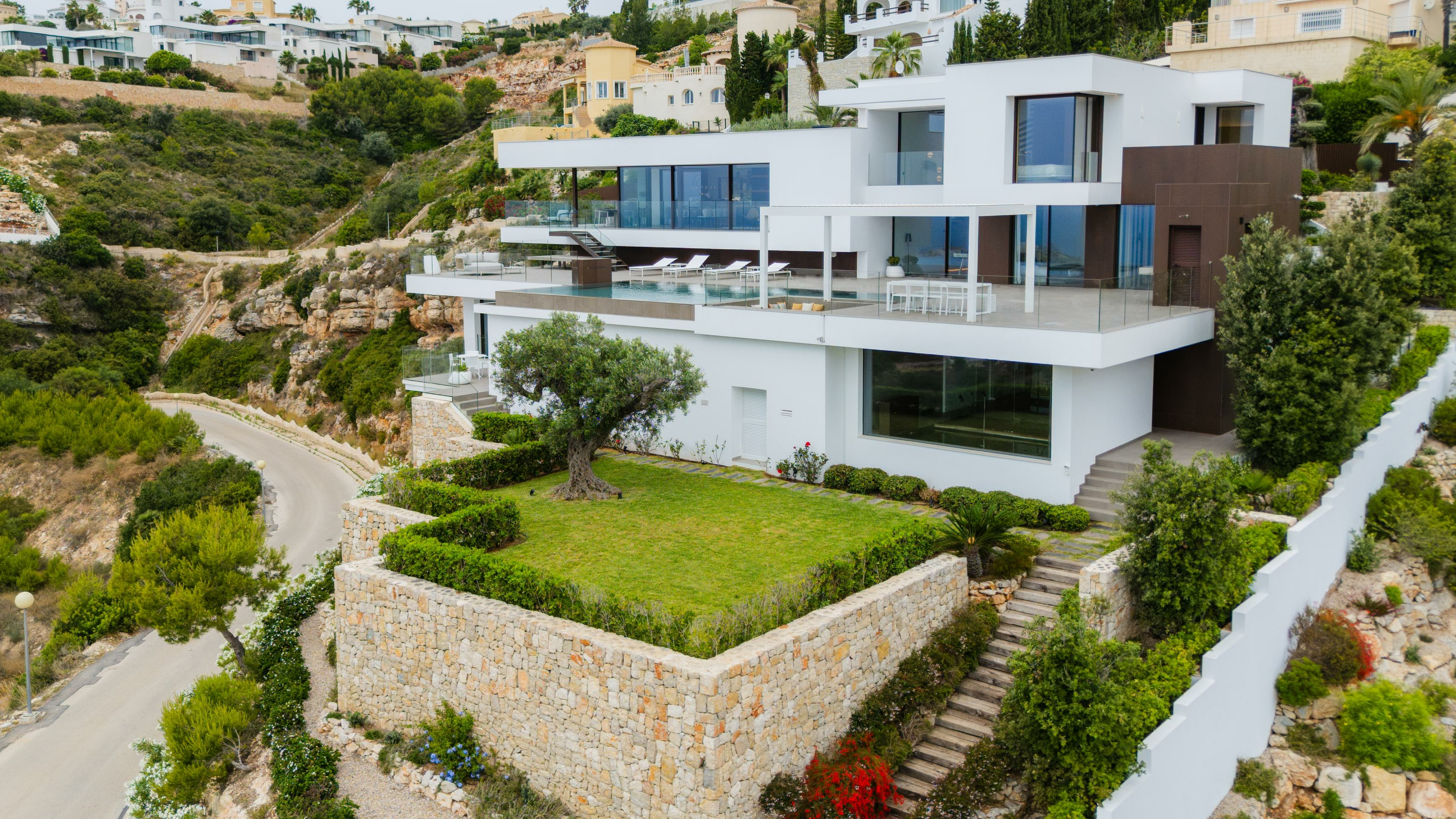2-1-8a02a4 5-bedroom Villa In Benitachell, Spain (506 M²)