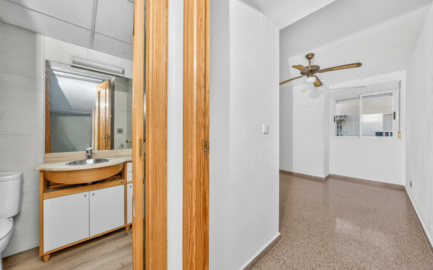 2-bedroom Flat In Alicante, Spain (134 M²)