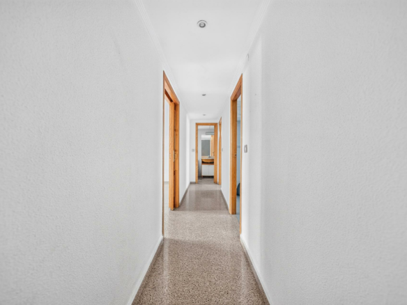 2-bedroom Flat In Alicante, Spain (134 M²)