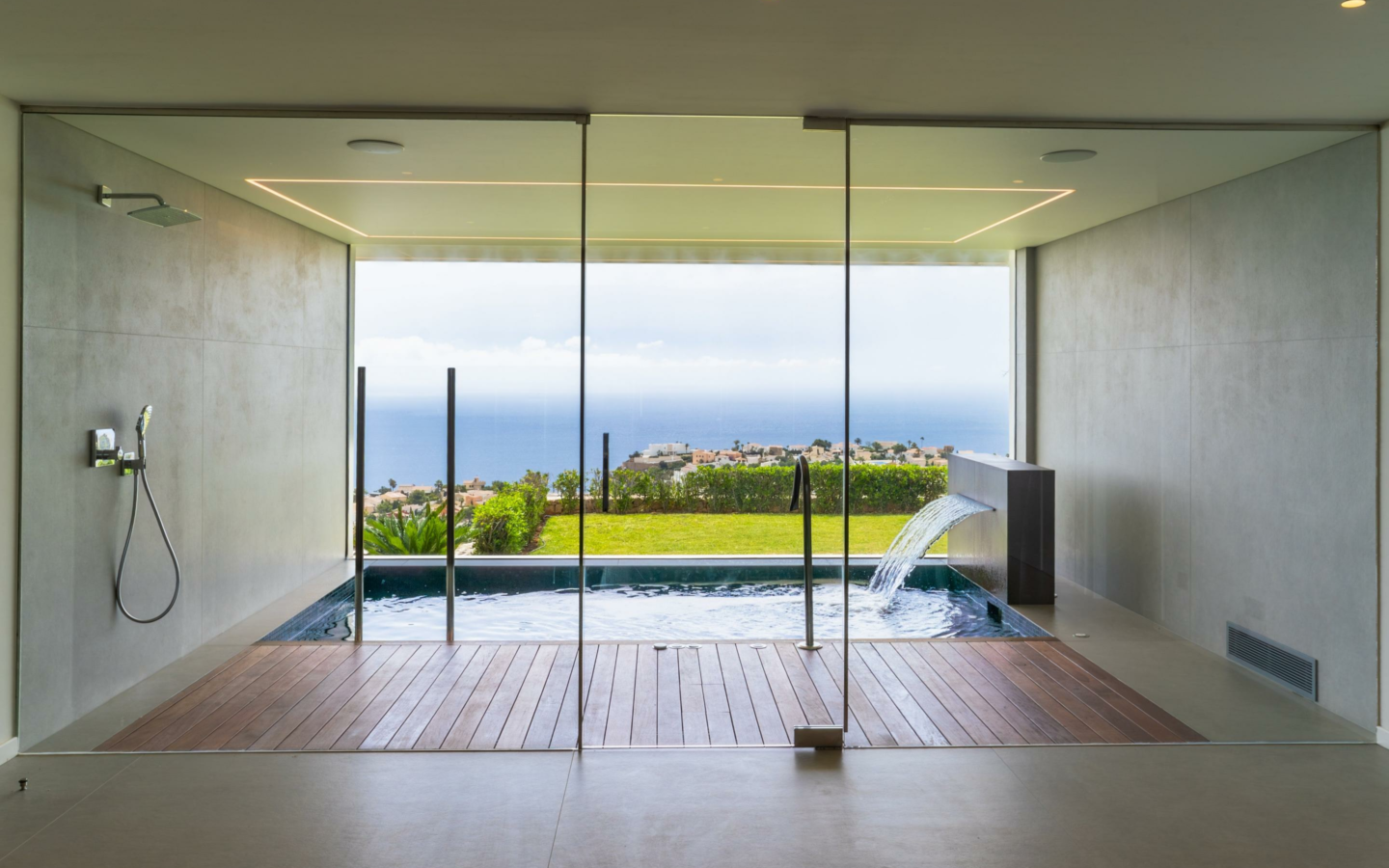 5-bedroom Villa In Benitachell, Spain (506 M²)