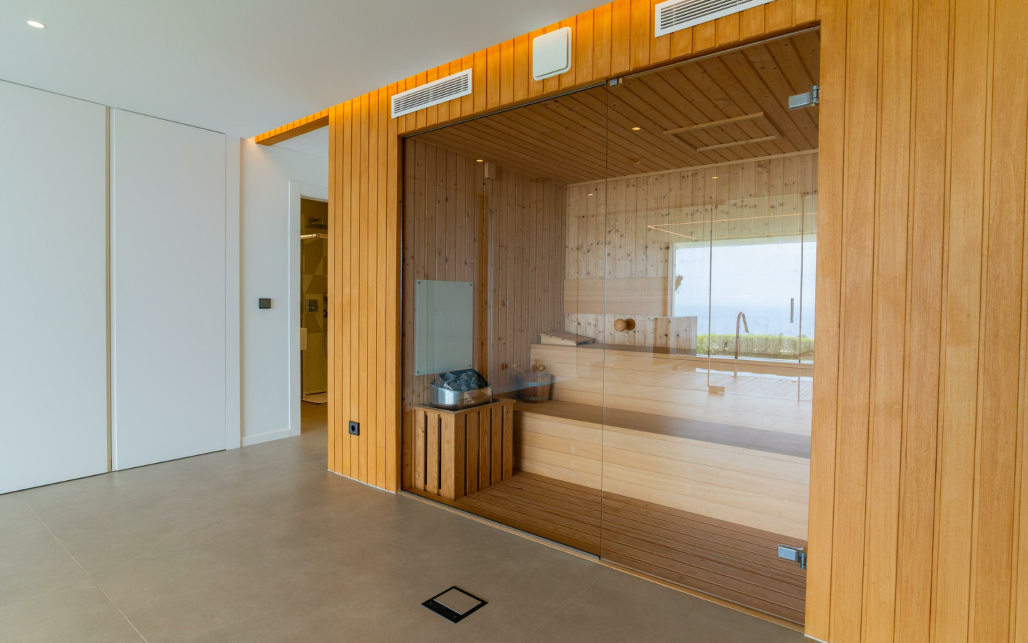 5-bedroom Villa In Benitachell, Spain (506 M²)