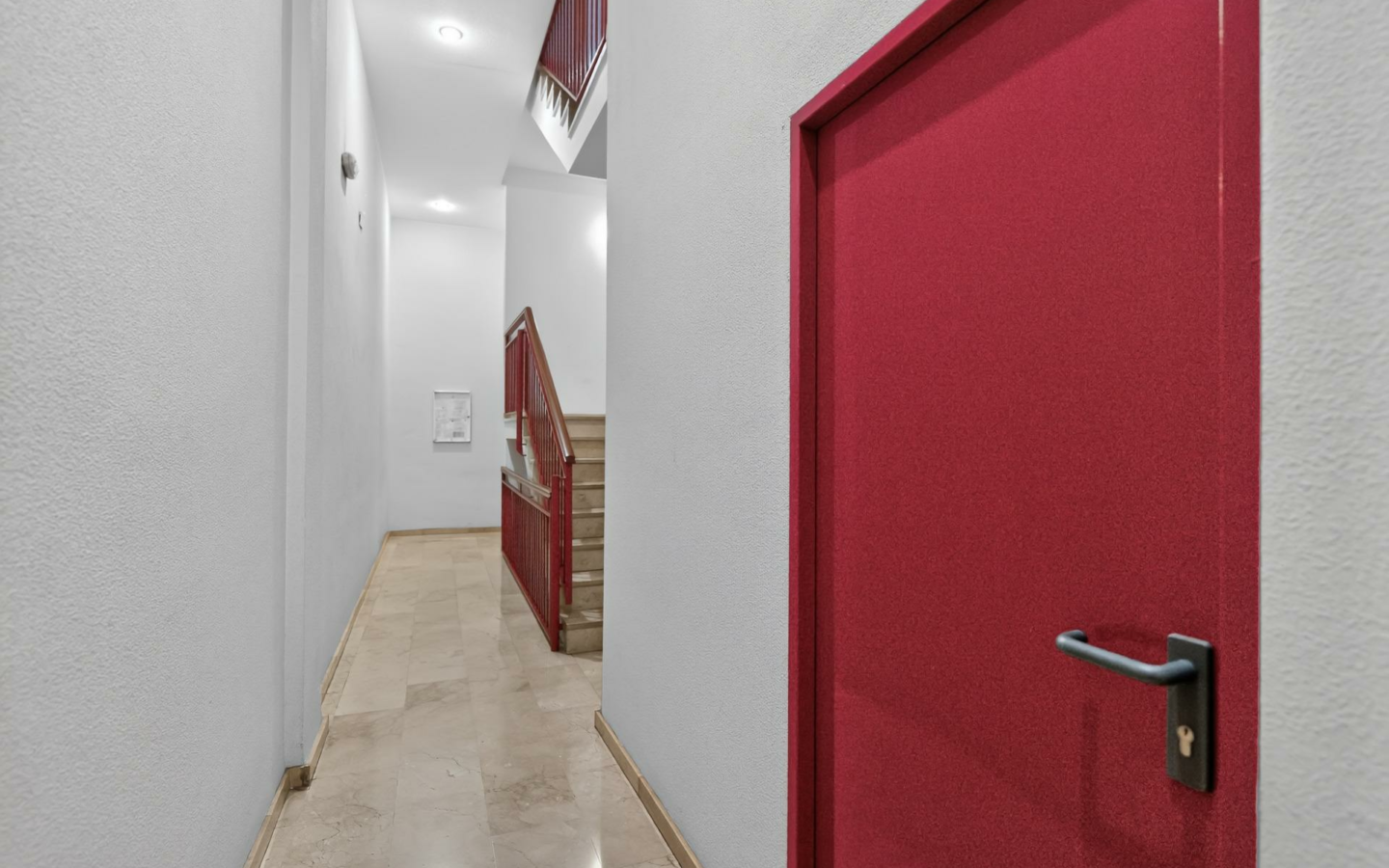 2-bedroom Flat In Alicante, Spain (134 M²)