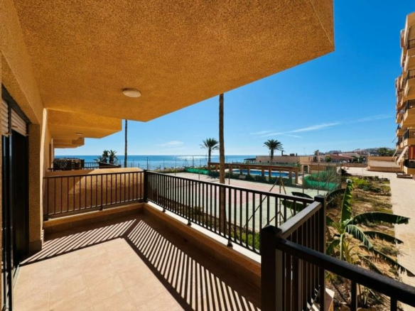 3-bedroom Apartment In Torrevieja, Spain (119 M²)