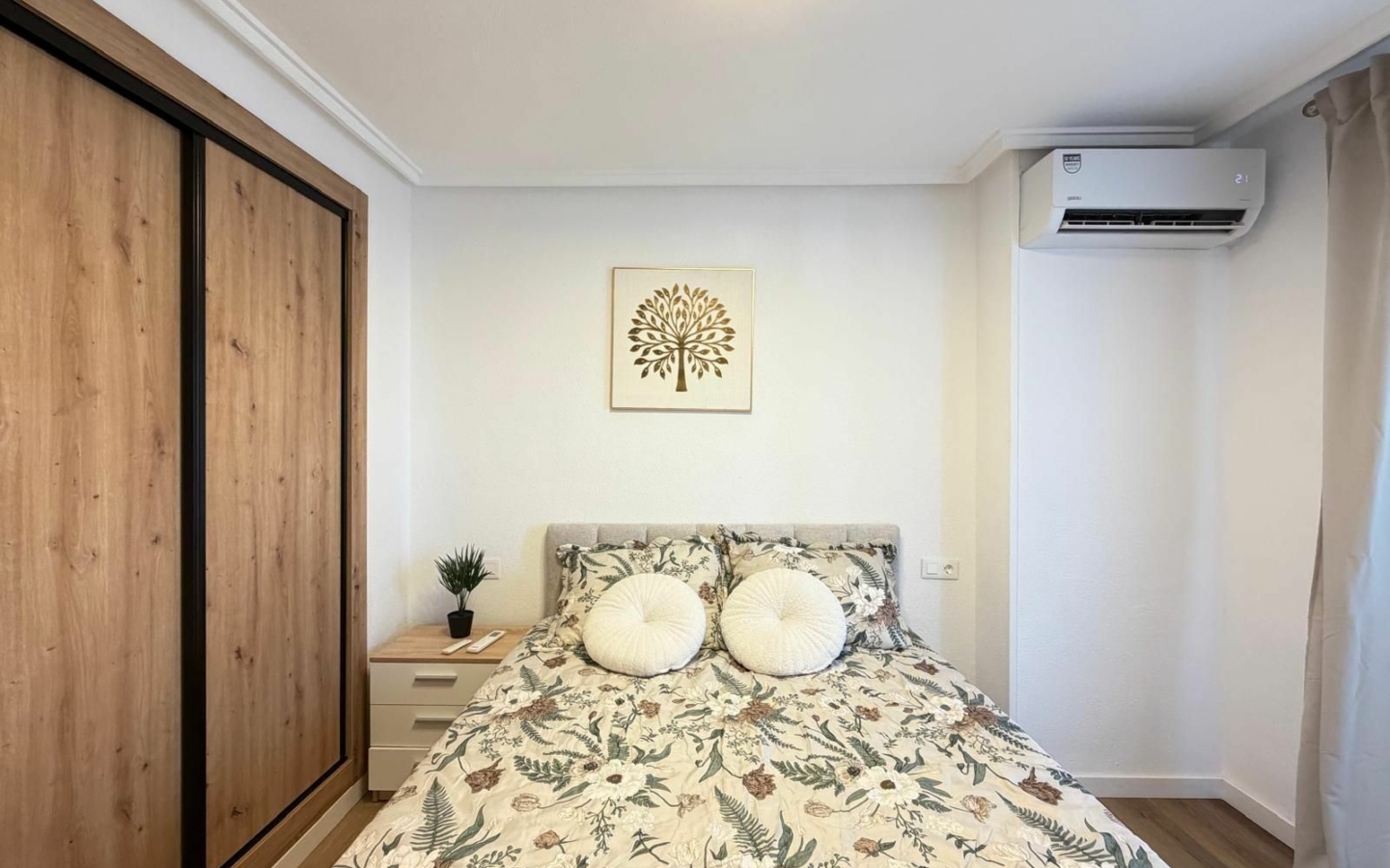 3-bedroom Apartment In Torrevieja, Spain (98 M²)