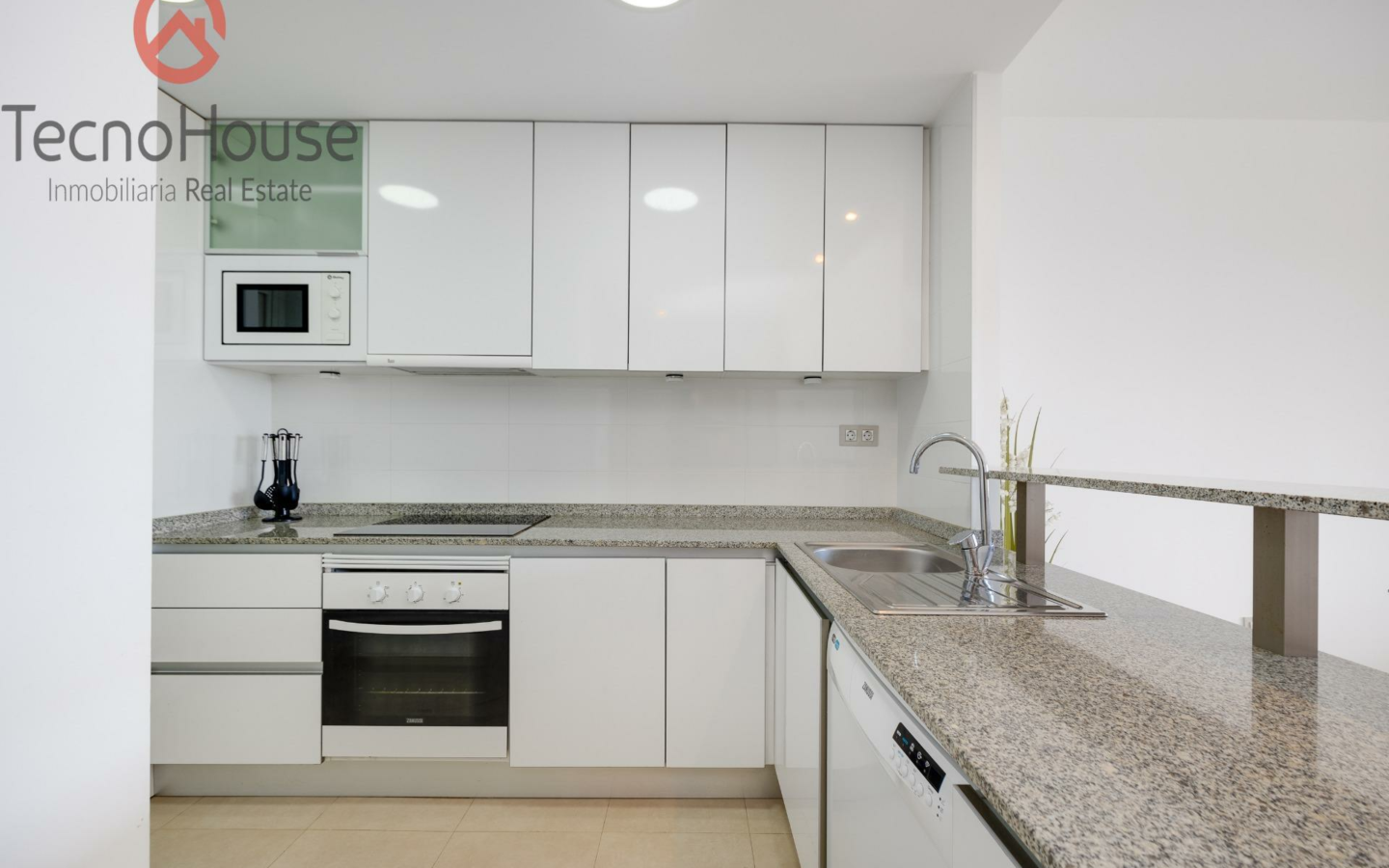 2-bedroom Apartment In Orihuela Costa, Spain (97 M²)