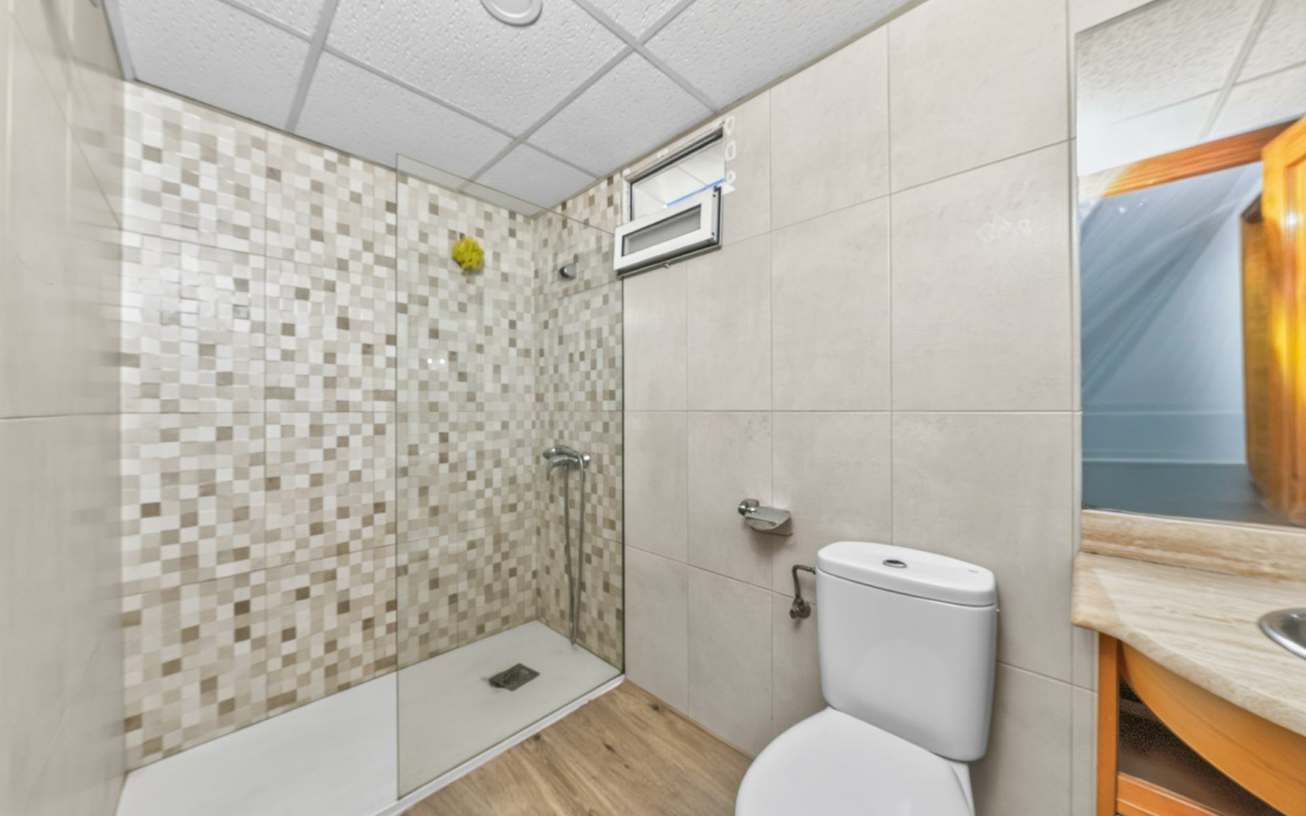 2-bedroom Flat In Alicante, Spain (134 M²)