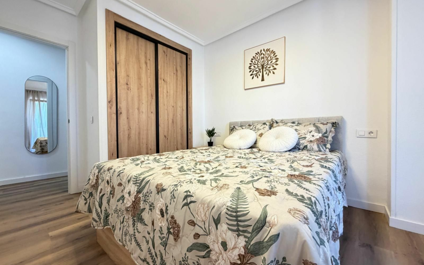 3-bedroom Apartment In Torrevieja, Spain (98 M²)