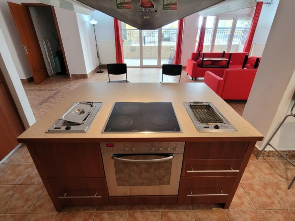 2-bedroom Flat In Oreokastro, Greece (150 M²)