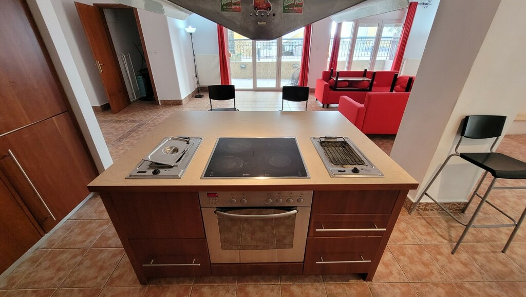 2-bedroom Flat In Oreokastro, Greece (150 M²)