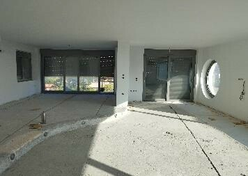11-bedroom Building In Kalivia Thorikou, Greece (509 M²)