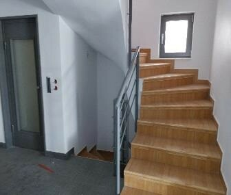 11-bedroom Building In Kalivia Thorikou, Greece (509 M²)