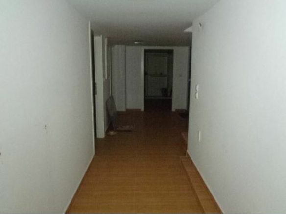 11-bedroom Building In Kalivia Thorikou, Greece (509 M²)