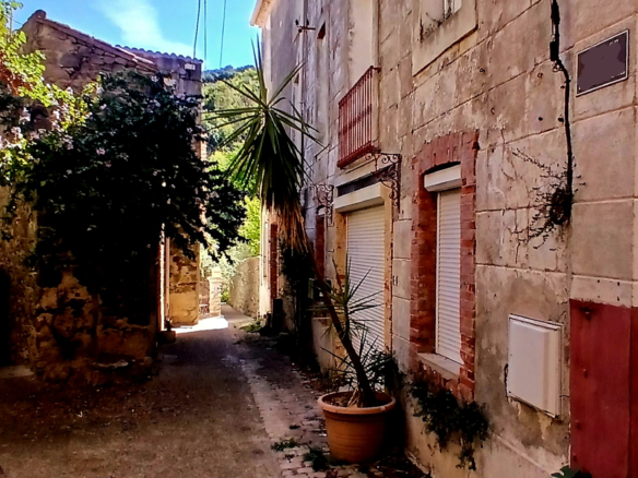 3-bedroom House In Saint Chinian, France (183 M²)