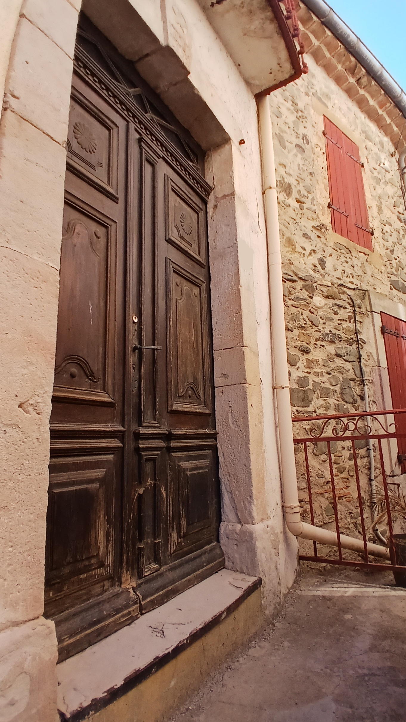 3-bedroom House In Saint Chinian, France (183 M²)