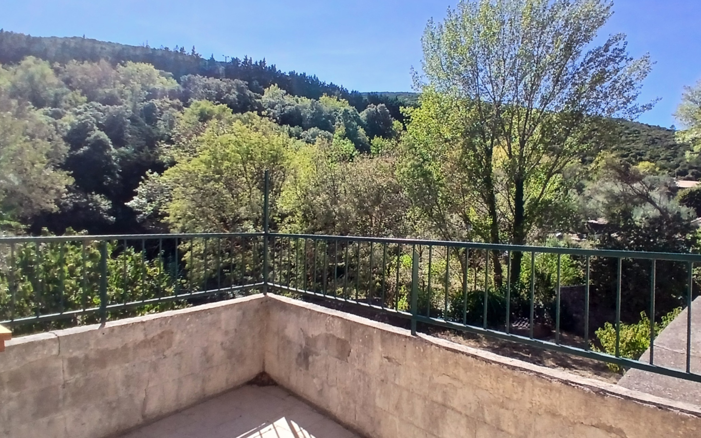 3-bedroom House In Saint Chinian, France (183 M²)