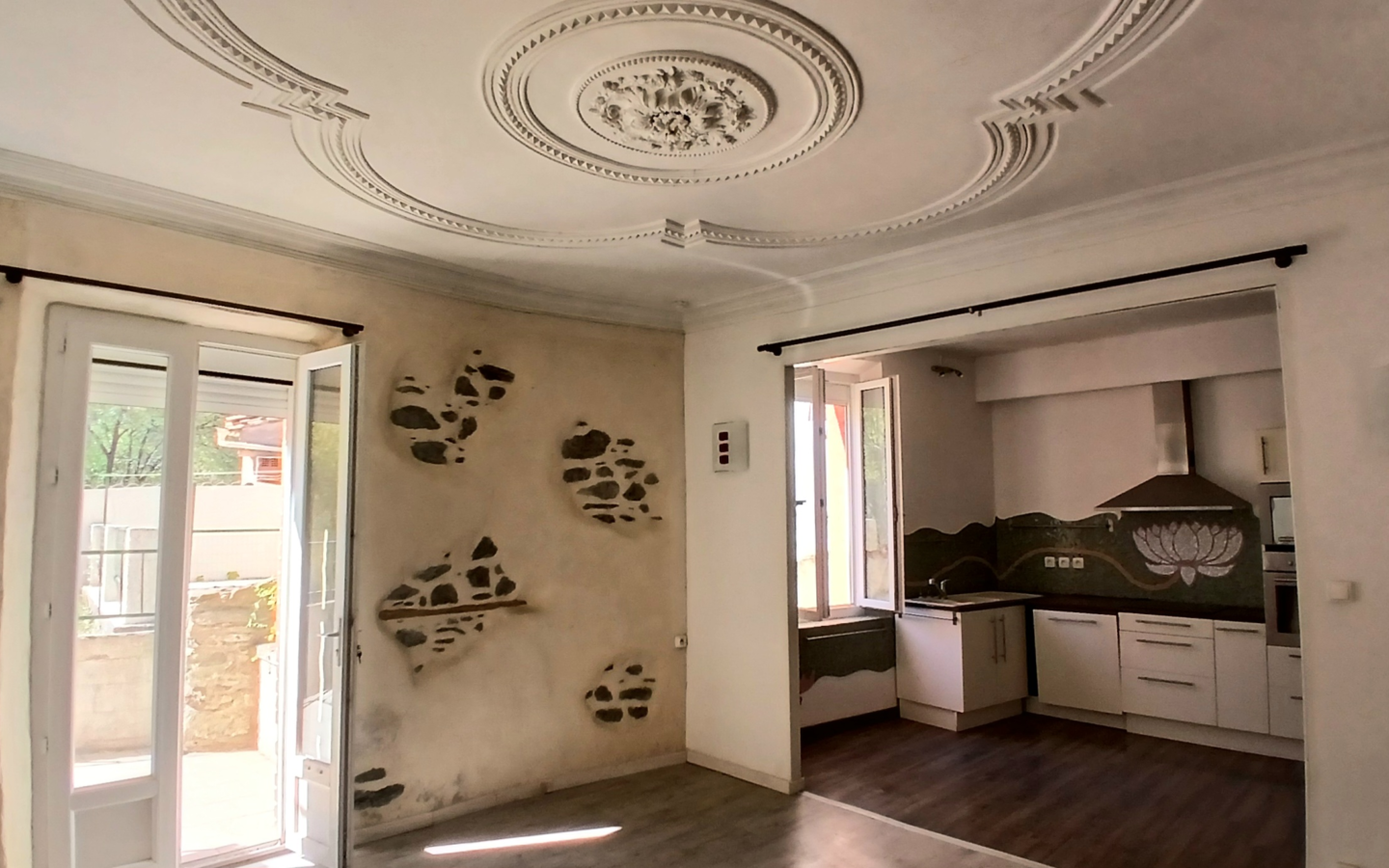 3-bedroom House In Saint Chinian, France (183 M²)