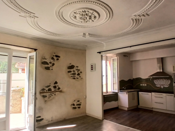 3-bedroom House In Saint Chinian, France (183 M²)