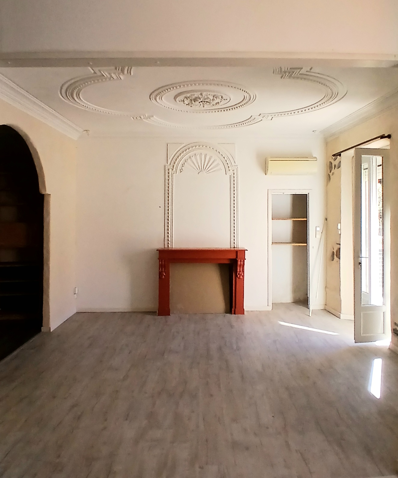 3-bedroom House In Saint Chinian, France (183 M²)