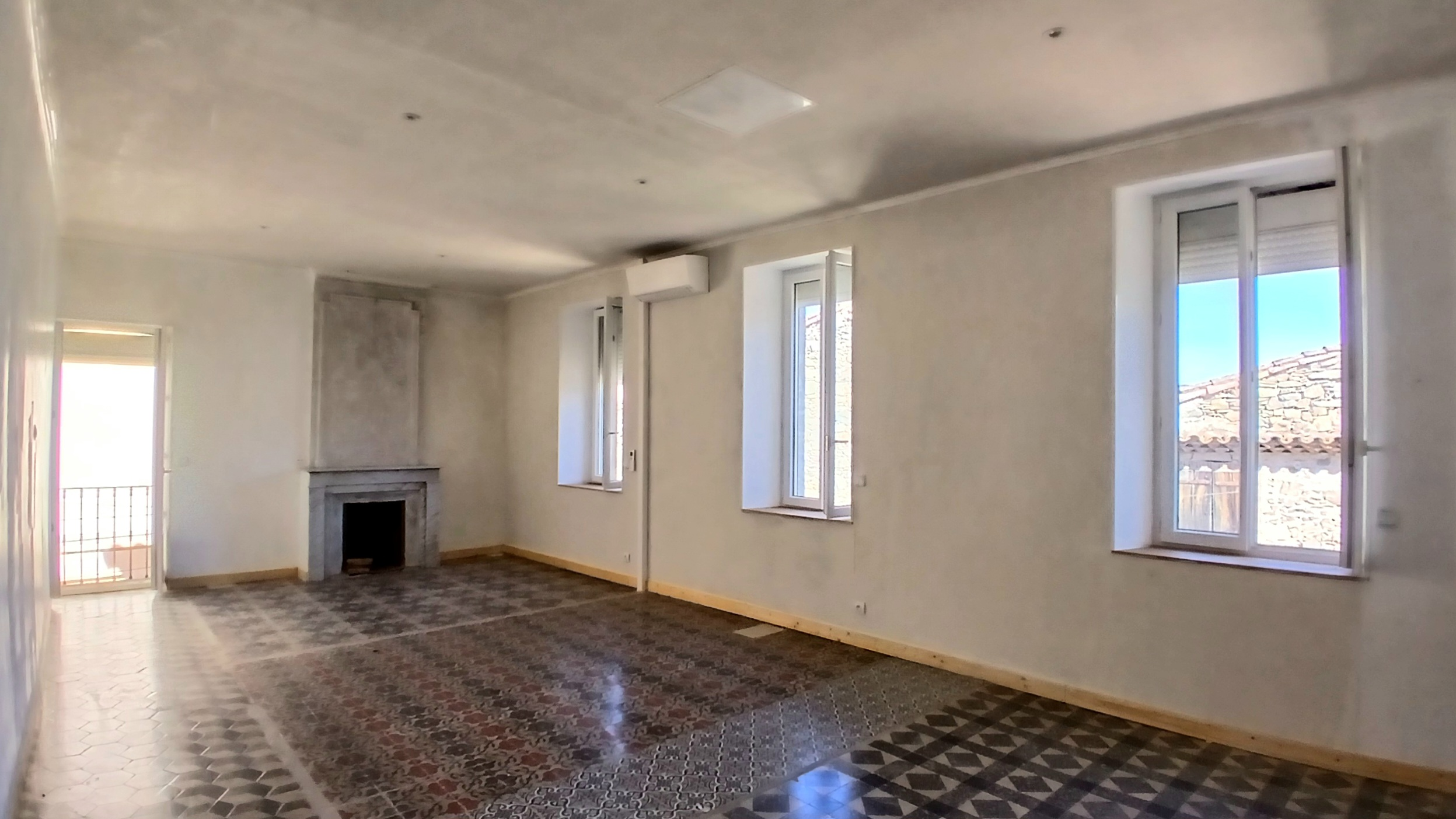 3-bedroom House In Saint Chinian, France (183 M²)
