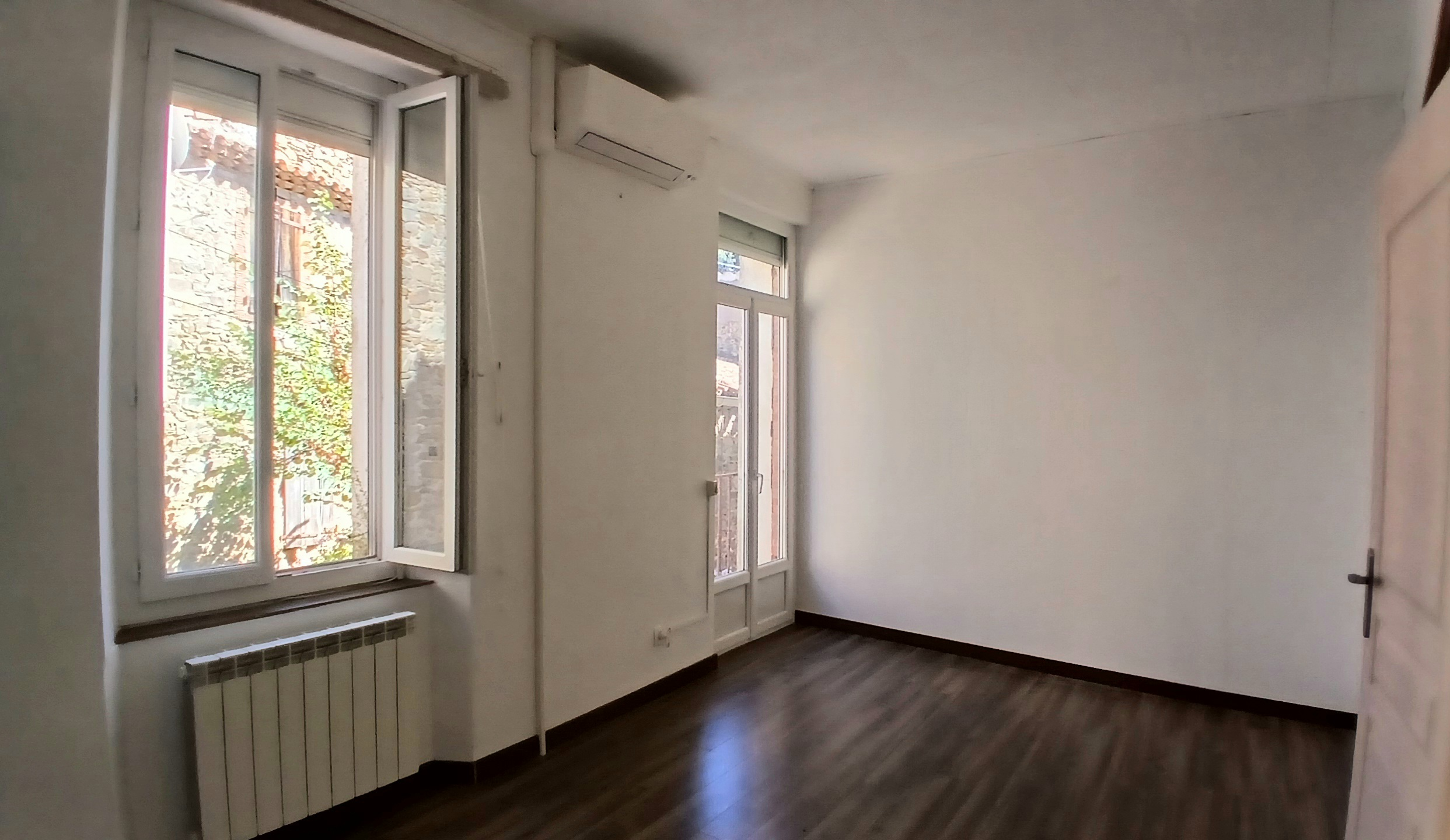 3-bedroom House In Saint Chinian, France (183 M²)