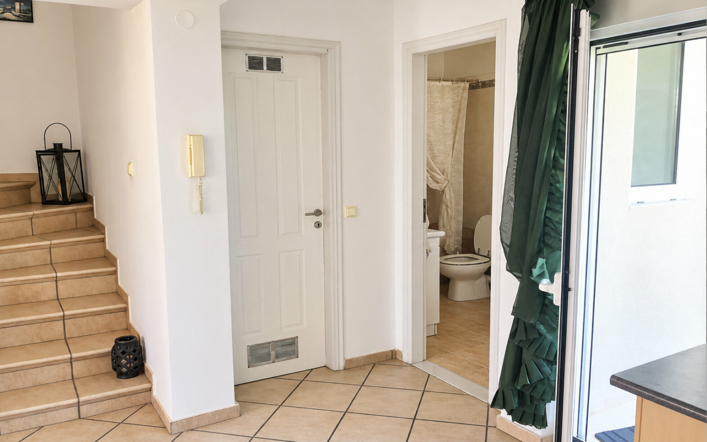 Modern 4-bedroom Townhouse With Panoramic Terrace In Neapoli, Lasithi