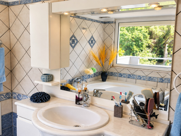 Modern 4-bedroom Townhouse With Panoramic Terrace In Neapoli, Lasithi