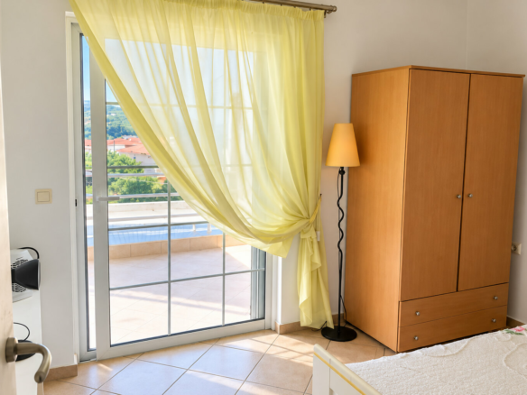 Modern 4-bedroom Townhouse With Panoramic Terrace In Neapoli, Lasithi