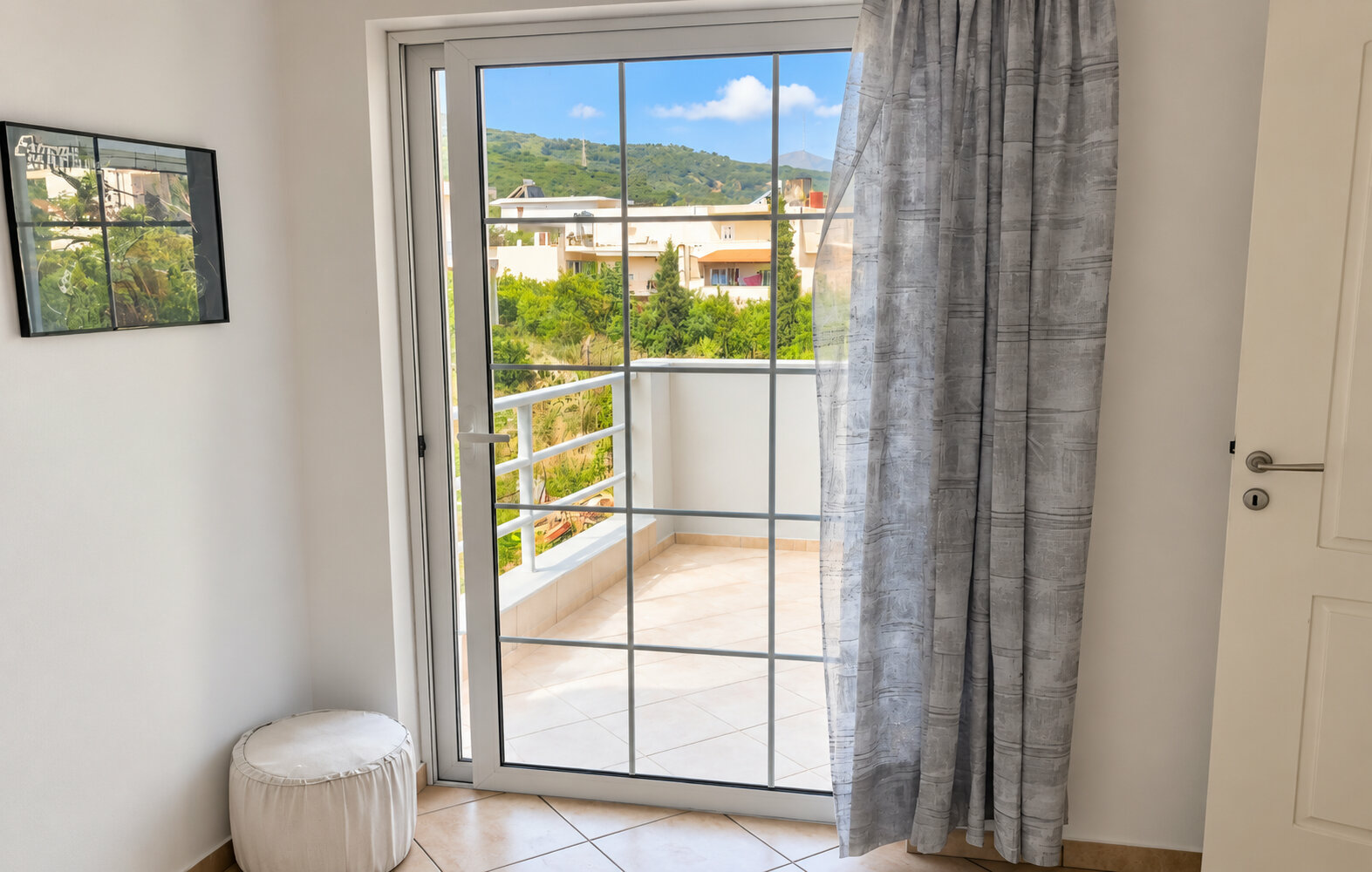 Modern 4-bedroom Townhouse With Panoramic Terrace In Neapoli, Lasithi