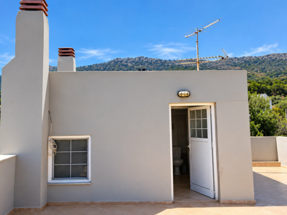 Modern 4-bedroom Townhouse With Panoramic Terrace In Neapoli, Lasithi