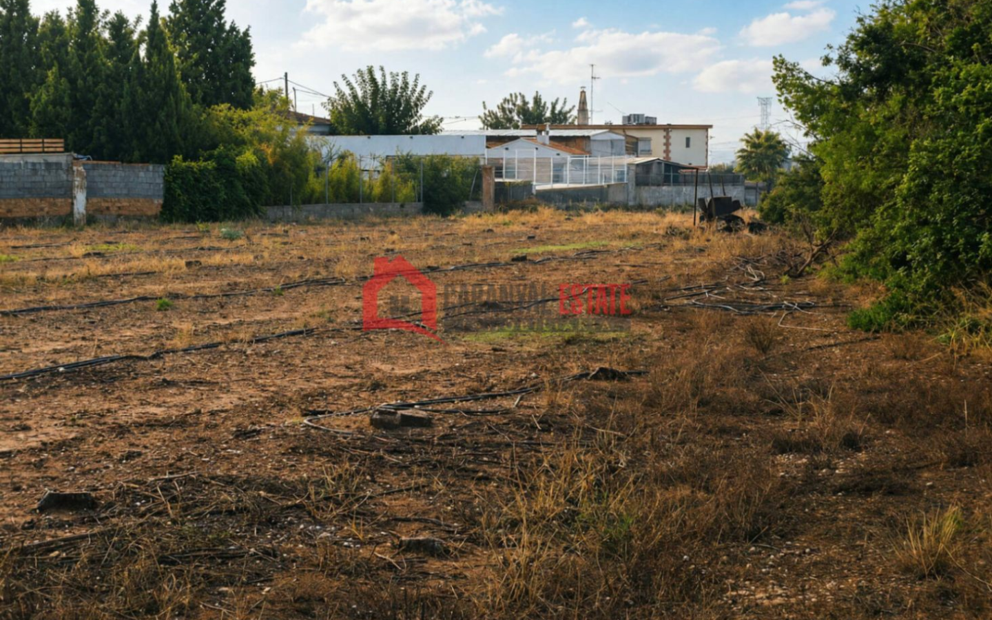 Land In Náquera (1.447 M² Plot)