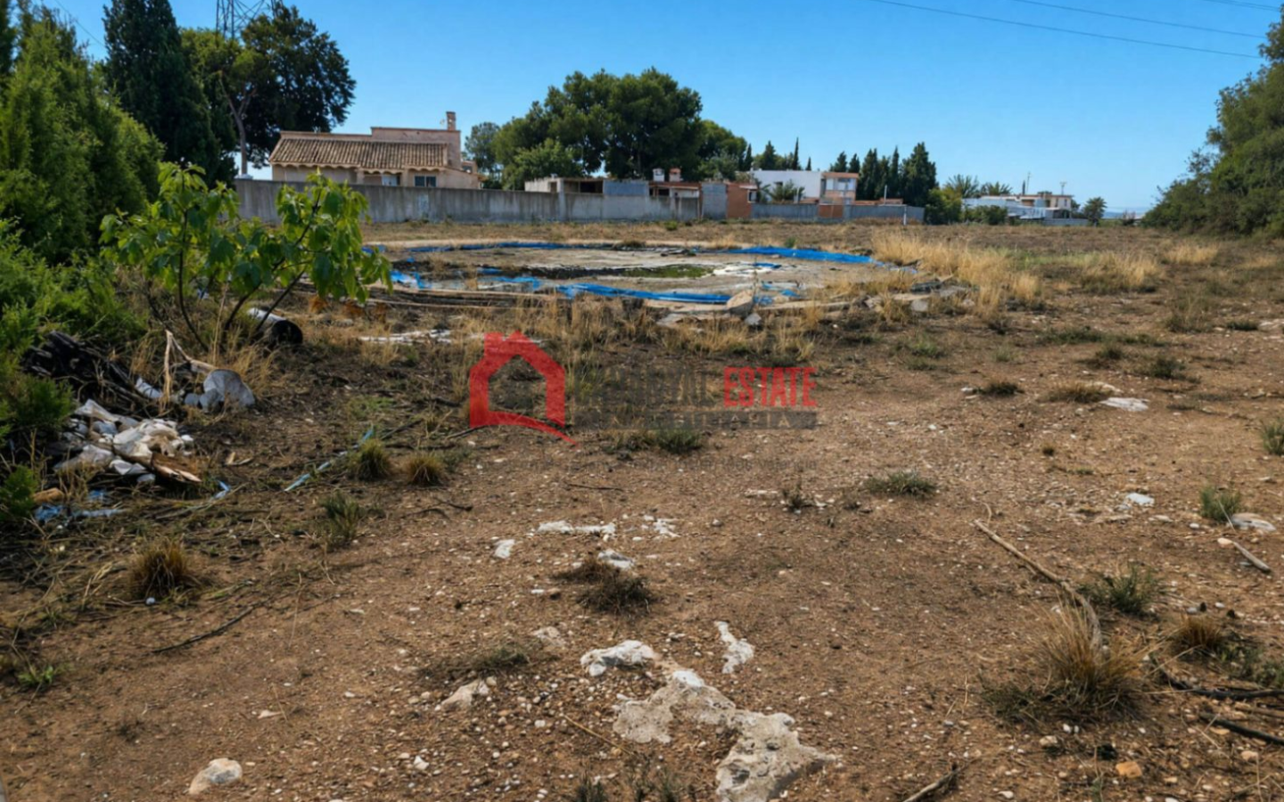 Land In Náquera (1.447 M² Plot)