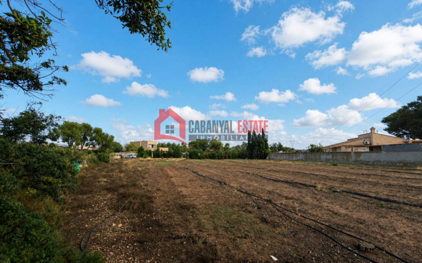 Land In Náquera (1.447 M² Plot)
