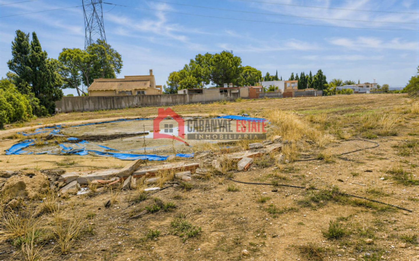 Land In Náquera (1.447 M² Plot)
