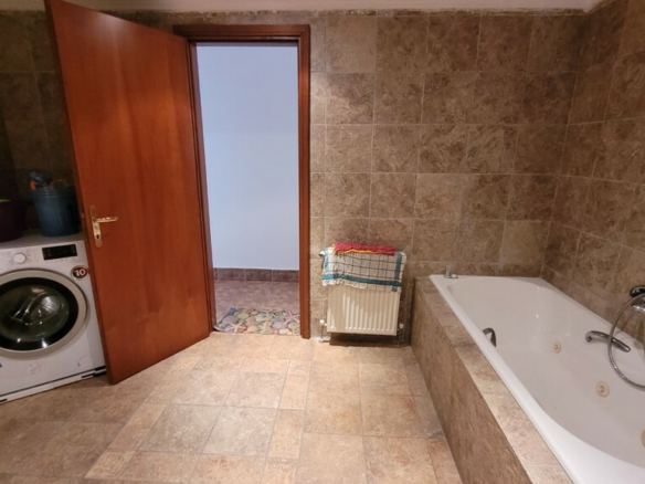 2-bedroom Flat In Oreokastro, Greece (150 M²)