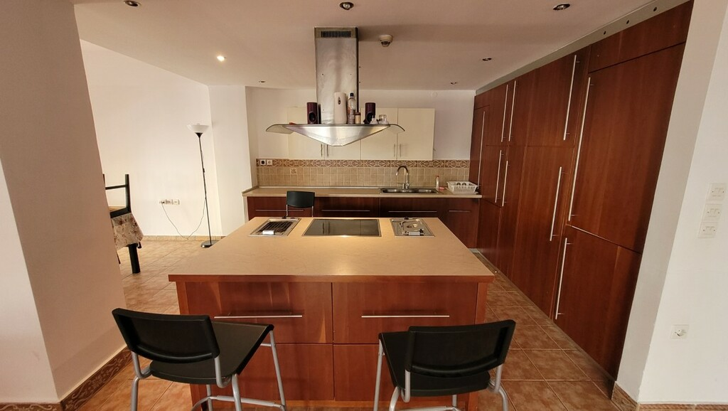 2-bedroom Flat In Oreokastro, Greece (150 M²)