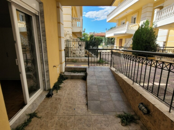 2-bedroom Flat In Oreokastro, Greece (150 M²)