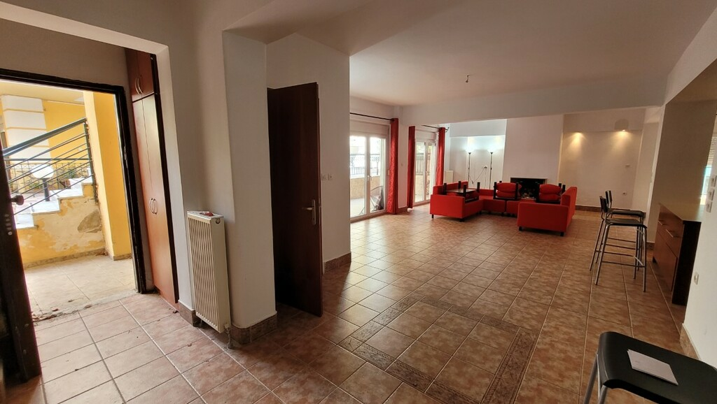 2-bedroom Flat In Oreokastro, Greece (150 M²)