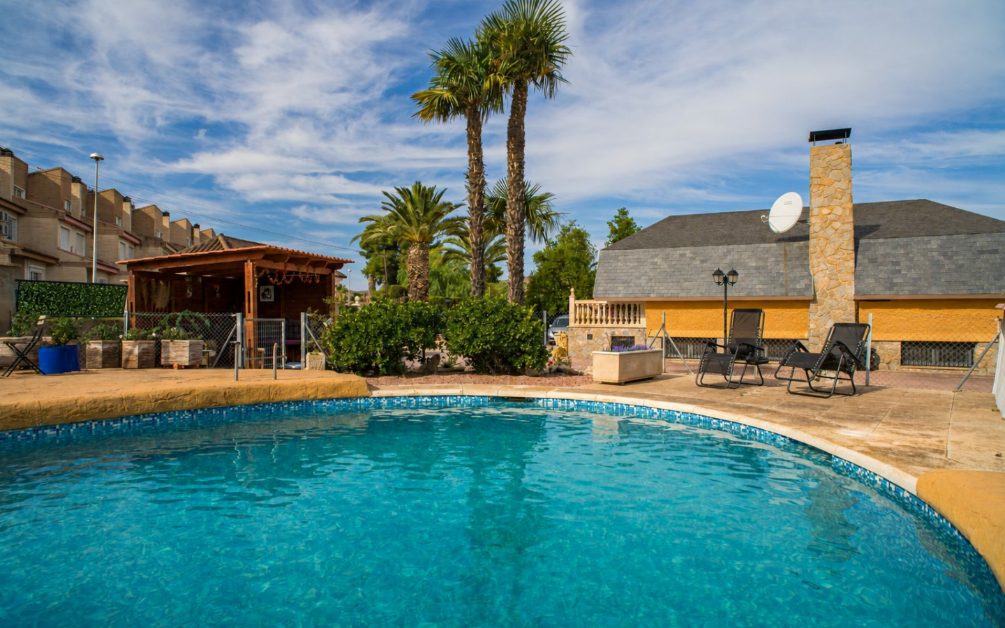 6-bedroom Detached Villa In Petrer (loma Bada), Spain (339 M²)