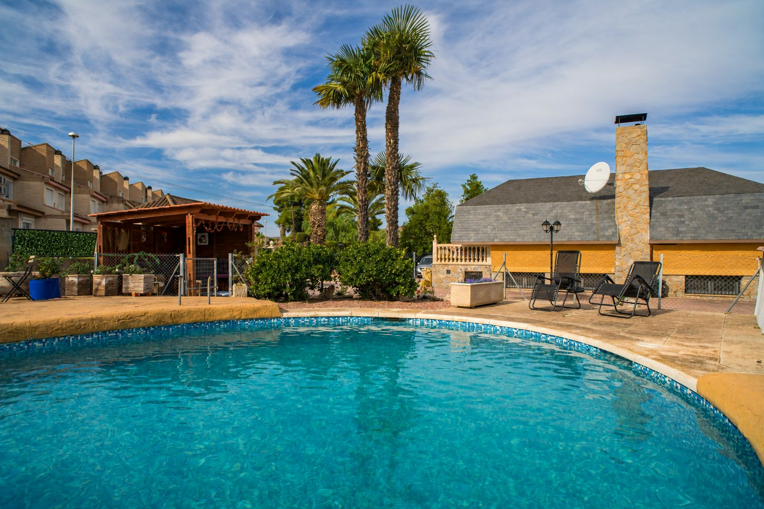 6-bedroom Detached Villa In Petrer (loma Bada), Spain (339 M²)