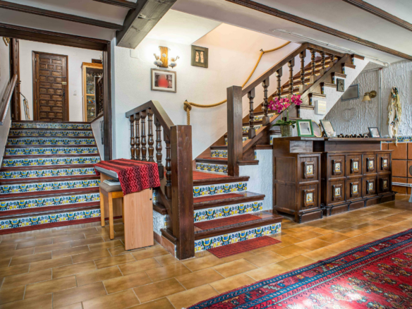 6-bedroom Detached Villa In Petrer (loma Bada), Spain (339 M²)