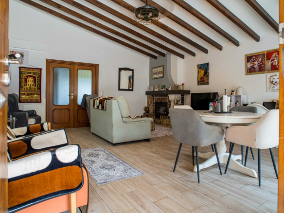 6-bedroom Detached Villa In Petrer (loma Bada), Spain (339 M²)