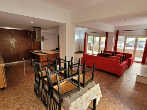 2-bedroom Flat In Oreokastro, Greece (150 M²)