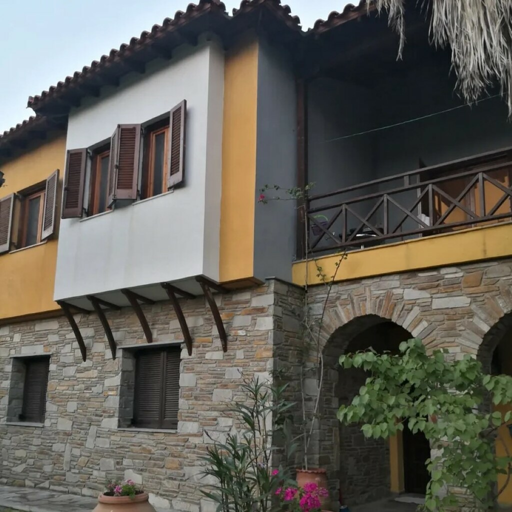 4-bedroom Villa In Sithonia, Greece (175 M²)
