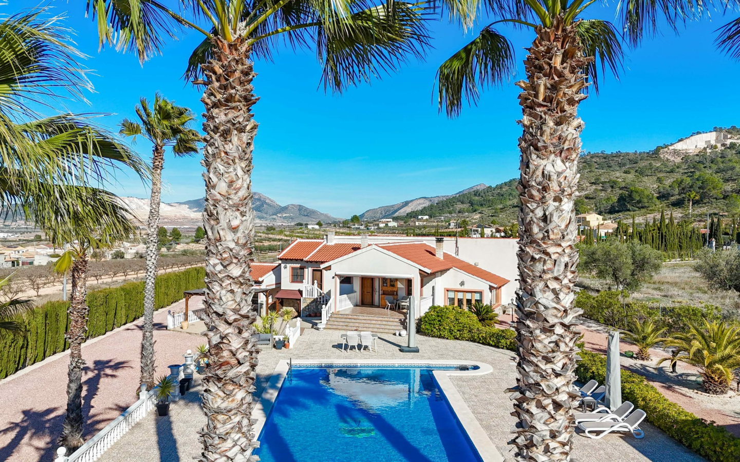 3-bedroom Detached Villa In Cañada De La Leña, Spain (385 M²)
